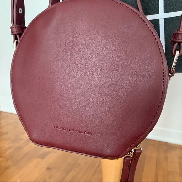 NWOT French Connection Round Pompom Crossbody Bag - Picture 4 of 7